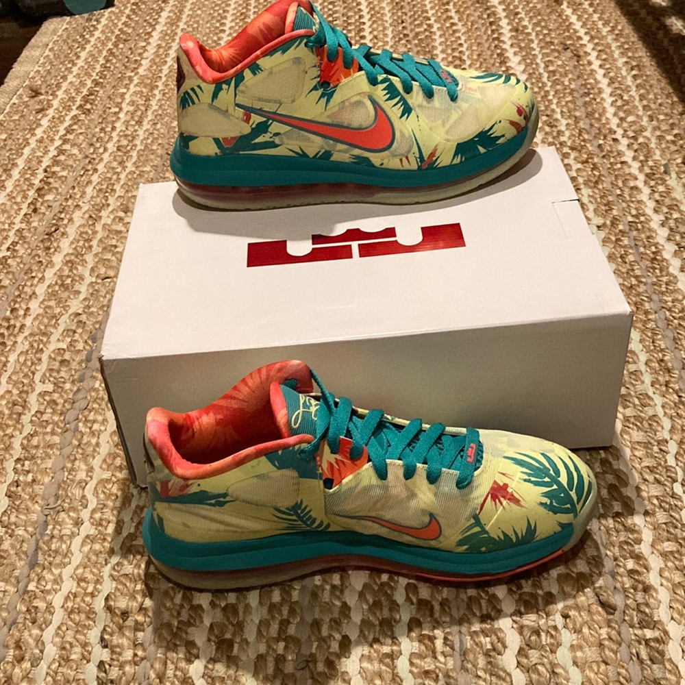 Nike Lebron IX Low white/bright/mango basketball shoes